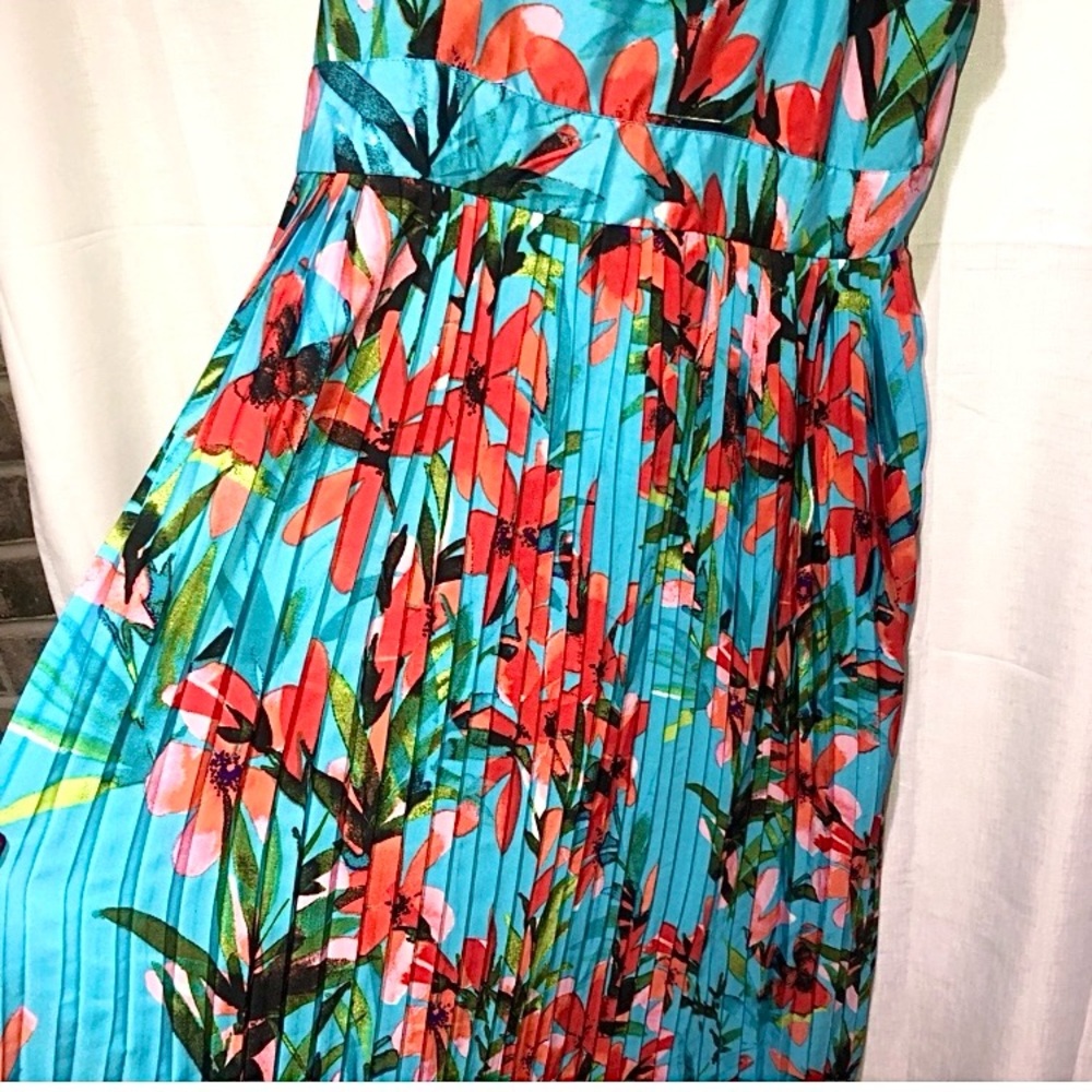 Mlle Gabriel pleated tropical dress - Picture 4 of 7